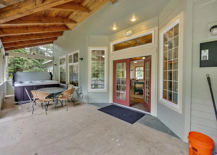 The Chinook Lodge At Government Camp - Meredith Lodging